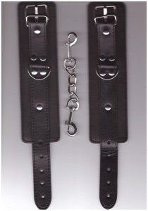 H1 Наручники черн.